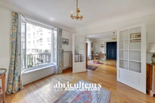 APPARTEMENT<span></span>3 PIECES<span></span>2 CHAMBRES<span></span>76 m2<span></span>PARIS 15ème / QUARTIER NECKER<span></span>CAMBRONNE<span></span>LECOURBE