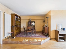 Appartement traversant 3 pièces avec balcons<span></span>Dernier étage<span></span>Boulogne-Billancourt