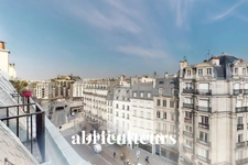 PARIS 1 / QUARTIER LES HALLES<span></span>APPARTEMENT<span></span>2 PIECES<span></span>54 M2<span></span>698.000 €