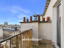 Dernier étage - Appartement 2 pièces avec balcons - Paris 20