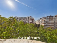 Paris 15e – 3 pièces traversant et lumineux au dernier étage d’un immeuble remarquable des années 1920