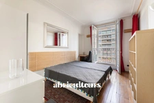PARIS 10 / QUARTIER LOUIS BLANC - APPARTEMENT - 3 PIECES - 2 CHAMBRES - 60 m2 - 617.000€
