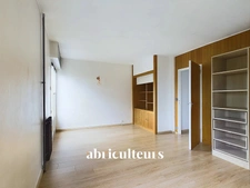Appartement lumineux de 3 pièces de 69m² – Centre-ville de Plaisir