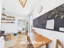 Dernier étage - Appartement 2 pièces avec balcons - Paris 20