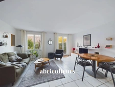 FONTENAY LE FLEURY – MAISON - 5 PIECES - 4 CHAMBRES –JARDIN