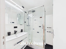 Paris 15e<span></span>Résidence Paris XV<span></span>Appartement familial 5 pièces de 114 m² avec balcons, parking et cave