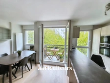 Appartement 3 Pièces avec balcon - 69m² - Issy-les-Moulineaux
