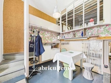 Local commercial avec mezzanine habitable – Murs libres – Paris 5ᵉ