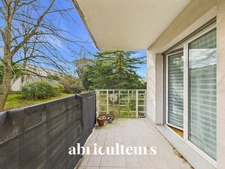 La Celle-Saint-Cloud<span></span>Duplex familial de 125 m² avec jardin-terrasse, balcon, 2 parkings et 2 caves