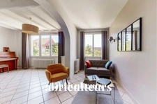 CHATILLON / QUARTIER LASEGUE-ROISSYS, LIMITE CLAMART- MAISON<span></span>6 PIECES<span></span>4 CHAMBRES<span></span>155 M2<span></span>TERRAIN 274 M2<span></span>990.000 €