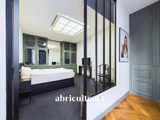 TRES BEL APPARTEMENT DE CHARME – 71 M2 – 2 PIECES – PARIS 9