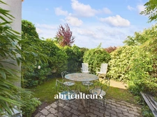 Rare - Maison de Ville en Copropriété avec Jardin au Centre-Ville de Clamart