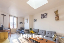 PARIS 10 EME / QUARTIER HOPITAL SAINT-LOUIS / BELLEVILLE - APPARTEMENT - 3 PIECES - 1 CHAMBRE - 60 M2 - 548.000€