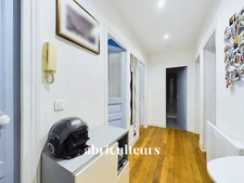 Charmant 3 Pièces au pied de la rue du Commerce et de la Motte-Picquet Grenelle – PARIS 15