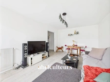 Appartement traversant de 76 m² avec 2 balcons<span></span>Châtillon