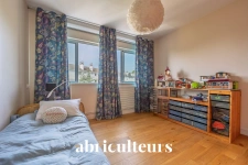 Appartement familial 109 m² – Dernier étage – Balcon-Terrasse – Vue dégagée - Garches