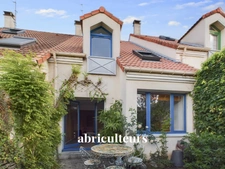 Rare - Maison de Ville en Copropriété avec Jardin au Centre-Ville de Clamart