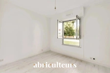 Appartement 4 pièces de 88 m² à Issy-les-Moulineaux – quartier Saint-Étienne / Mairie