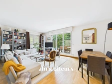 Ravissant duplex avec jardin et balcon - 125m² - La Celle Saint Cloud _Quartier Bourg