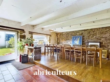 Belle demeure en pierre de 196 m² à Plounéour-Brignogan-Plages, à 800 m des plages
