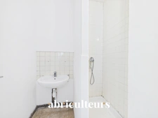 Paris 15ᵉ – Convention / Saint-Lambert | 2 pièces de 30 m² à rénover
