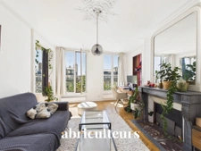 2 PIECES DE CHARME AVEC PETIT BALCON FILANT – PARIS 10, PORTE SAINT-DENIS