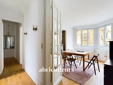 Appartement 3 pièces avec balcon<span></span>Paris 15ᵉ, Quartier Convention