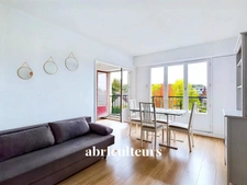 Appartement lumineux de 3 pièces de 69m² – Centre-ville de Plaisir