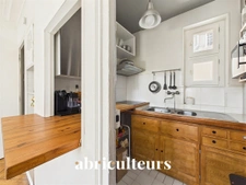 2 PIECES DE CHARME AVEC PETIT BALCON FILANT – PARIS 10, PORTE SAINT-DENIS