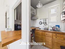 2 PIECES DE CHARME AVEC PETIT BALCON FILANT – PARIS 10, PORTE SAINT-DENIS