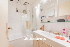 APPARTEMENT<span></span>4 PIECES<span></span>3 CHAMBRES<span></span>81 M2<span></span>CHARENTON LE PONT / FRANGES BOIS DE VINCENNES