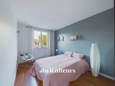 FONTENAY LE FLEURY – MAISON - 5 PIECES - 4 CHAMBRES –JARDIN