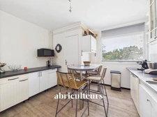 Appartement traversant de 76 m² avec 2 balcons<span></span>Châtillon