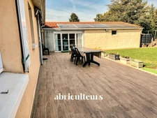 Maison plain pied plus studio à Saint-Sébastien – Quartier Familial et Verdoyant