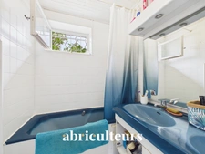 A Nantes, charmante maison de plain pied, 3 chambres avec petit  jardin