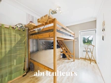 A Pont St Martin , Grand appartement -maison  de 105 m2 centre bourg