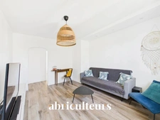 Aux Sorinières, Belle maison familiale plus studio possible