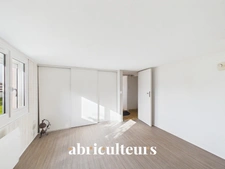 Aux portes de Nantes,  belle Nantaise  bien rénovée de 148 m2