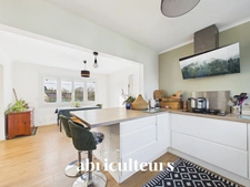 Aux portes de Nantes,  belle Nantaise  bien rénovée de 148 m2