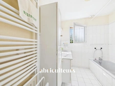 Maison plain pied plus studio à Saint-Sébastien – Quartier Familial et Verdoyant