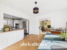 Aux portes de Nantes,  belle Nantaise  bien rénovée de 148 m2