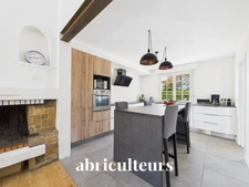 Aux Sorinières, Belle maison familiale plus studio possible