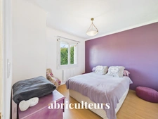 Aux portes de Nantes,  belle Nantaise  bien rénovée de 148 m2