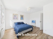 Aux Sorinières, Belle maison familiale plus studio possible