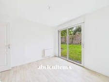 A Bouguenais, maison  4 pièces de plain pied avec jardin et garage