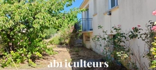 Charmante maison de 94 m2  plus rdc aménageable, avec grand jardin , bourg de St Hilaire de Clisson