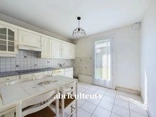 Grande maison familiale de 143 m2 sur 2 niveaux<span></span>5 chambres<span></span>Bouguenais, proche Neustrie