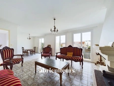 Grande maison familiale de 143 m2 sur 2 niveaux<span></span>5 chambres<span></span>Bouguenais, proche Neustrie