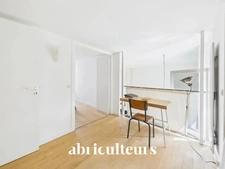 Duplex de caractère de 93 m² avec extérieur et beaux volumes