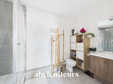 Appartement exceptionnel de 119.0 m²<span></span>Avec extérieurs<span></span>Immeuble de 2019 prestigieux<span></span>Au pied du Métro